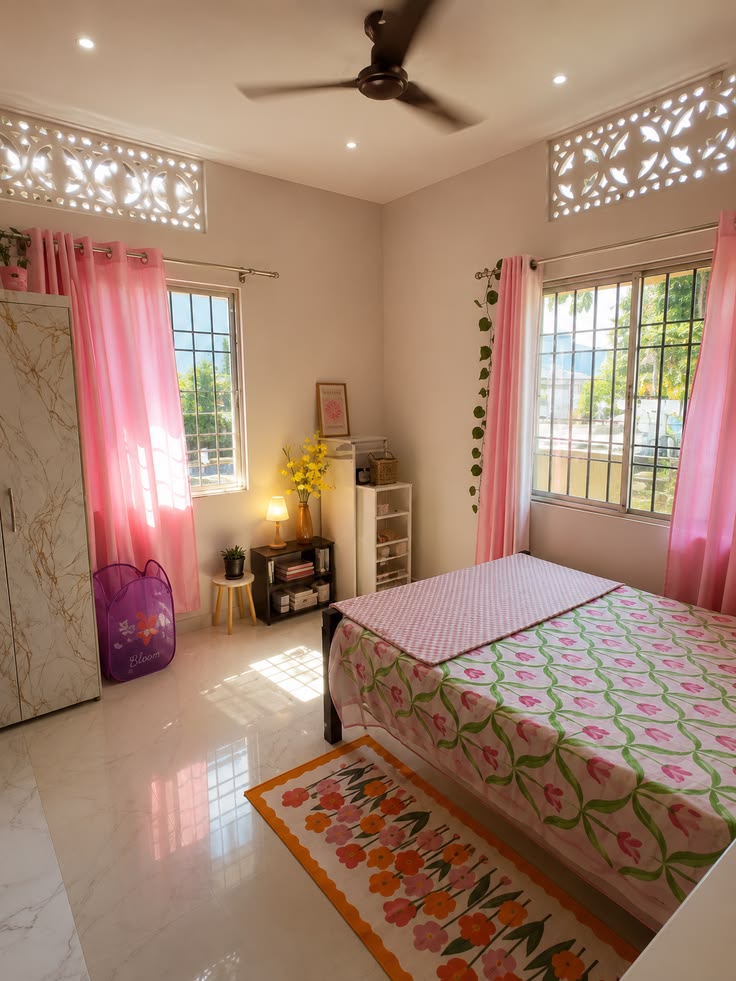 Best Girls PG Near Karan Taal Park in Karnal