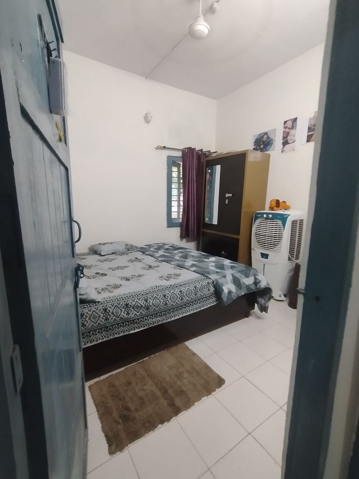 Best boys PG in Karnal for students with furnished room and modern facilities