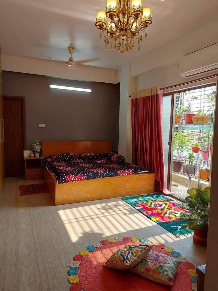 Single room boys PG in Karnal with attached bathroom and furnished room