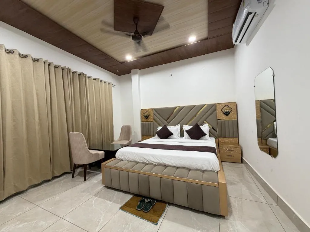 AC Rooms in Karnal at Kunj Niwas