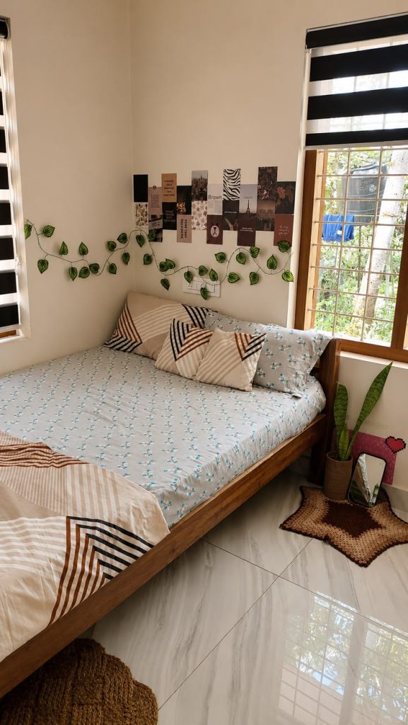 Girls PG Near Arvind Hospital in Karnal With Single Bed Rooms