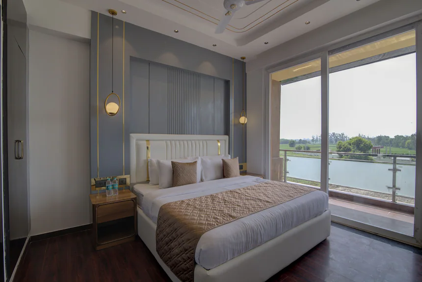 Rooms With Private Washroom in Karnal
