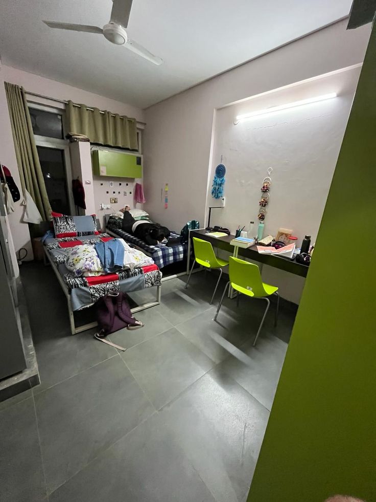 Boys PG in Karnal with AC rooms and furnished accommodation