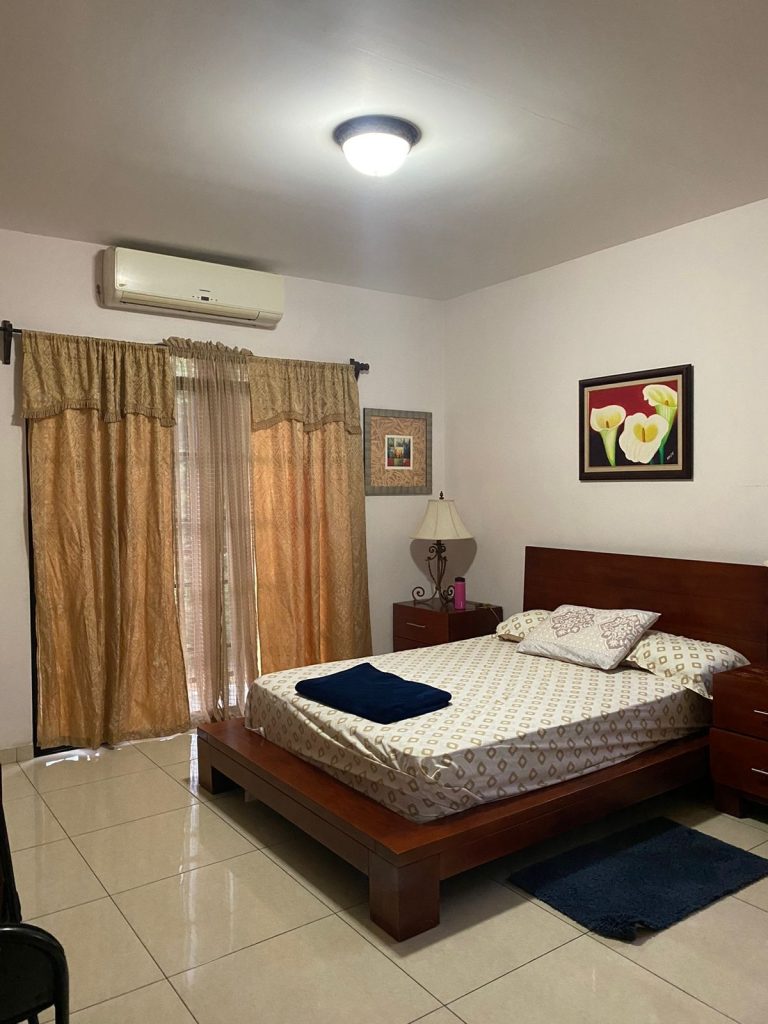 Girls PG Near Noor Mahal Chowk Karnal With Single Bed Rooms