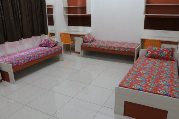 Boys Hostel Near Me