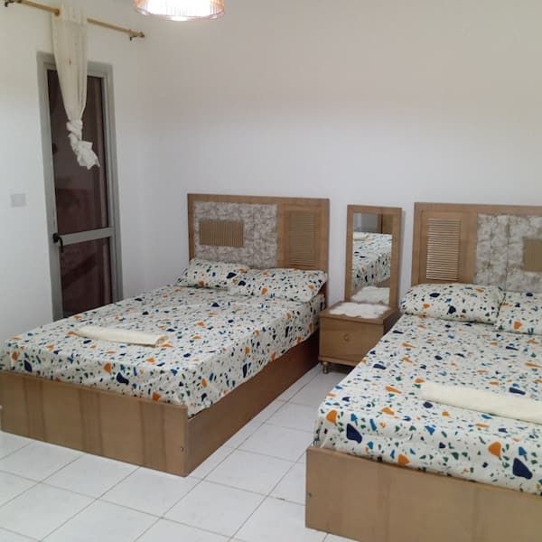 Girls PG with kitchen facility in Karnal