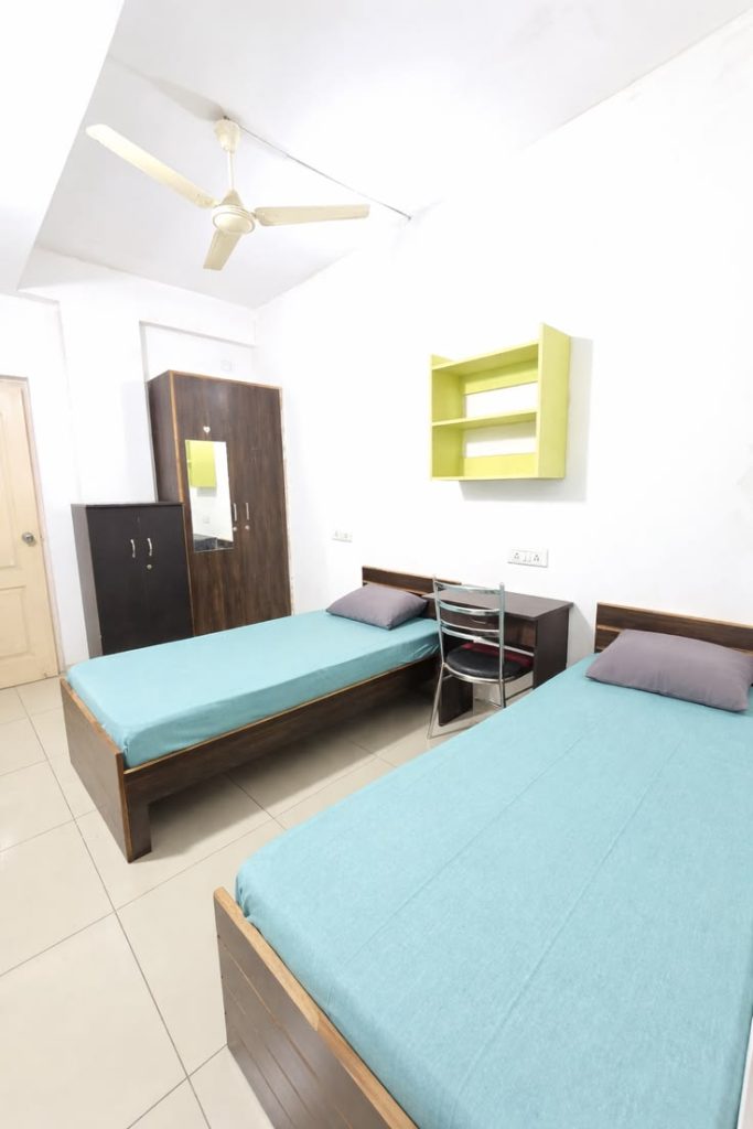 Girls PG near Karan Gate Karnal for students and working women