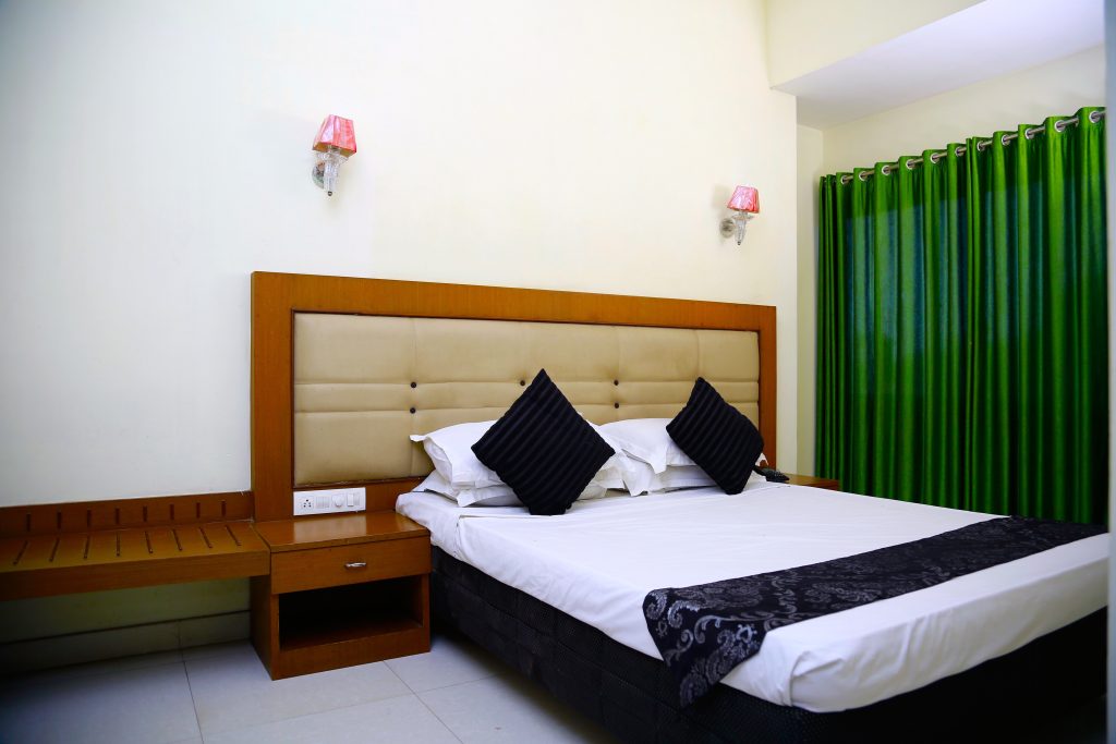 Single and Double Rooms in Karnal at Kunj Niwas