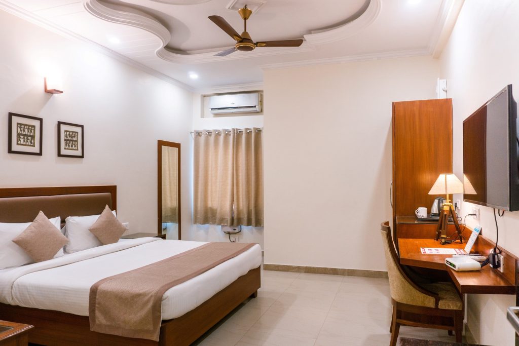 Girls PG in Karnal with Modern Facilities