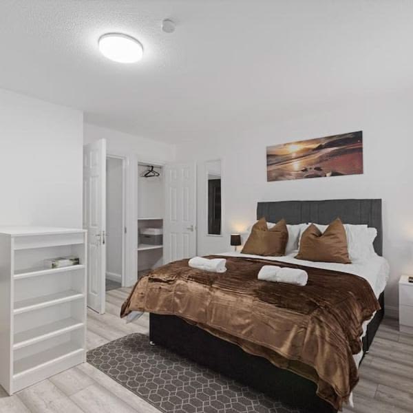 Boys PG in Karnal with attached bathroom