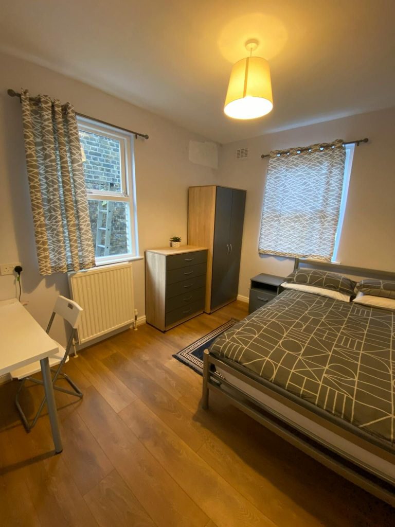 Boys PG in Sector 13 Karnal furnished room