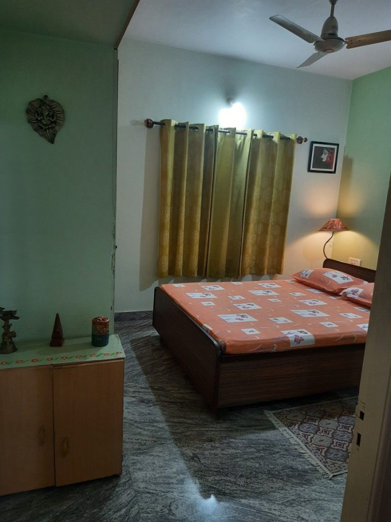 Single vs double sharing PG room in Karnal comparison