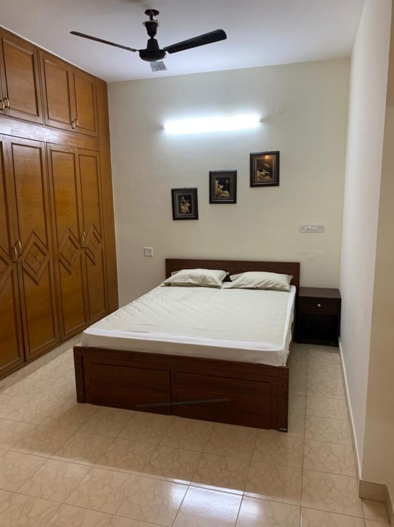 AC vs non-AC PG room in Karnal comparison