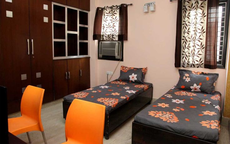 PG room storage ideas for small rooms