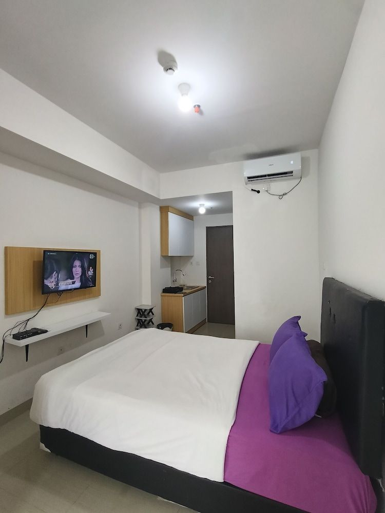 PG for working professionals in Karnal with furnished room and work-friendly facilities